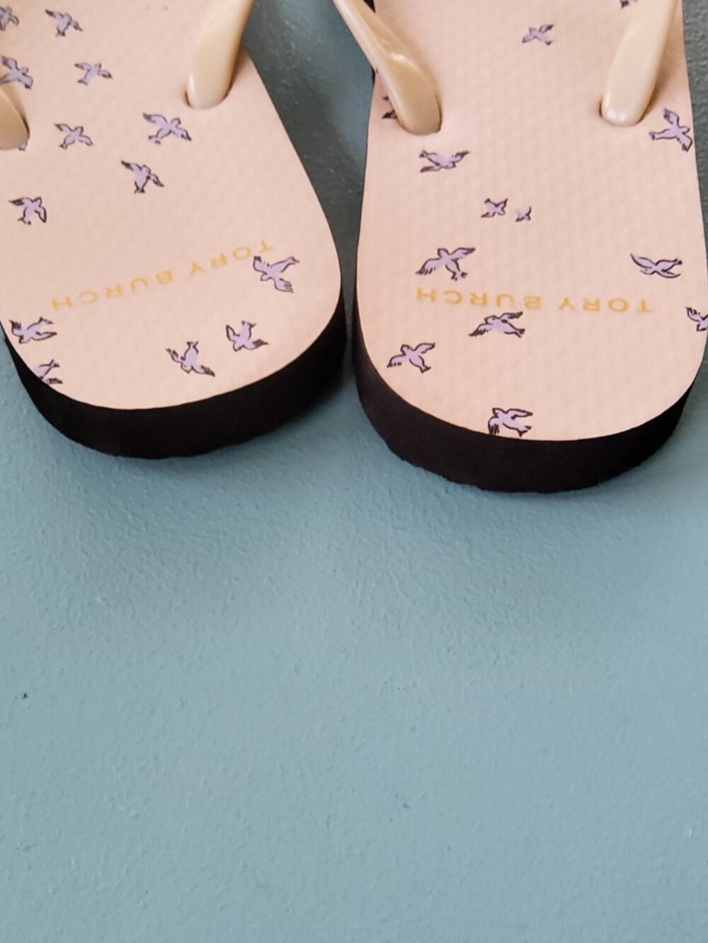 Tory Burch Flip Flops Size 7 - Picture 2 of 3
